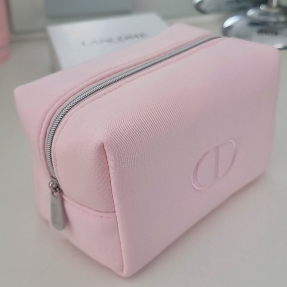 NEW Dior makeup bag - Picture 2 of 4